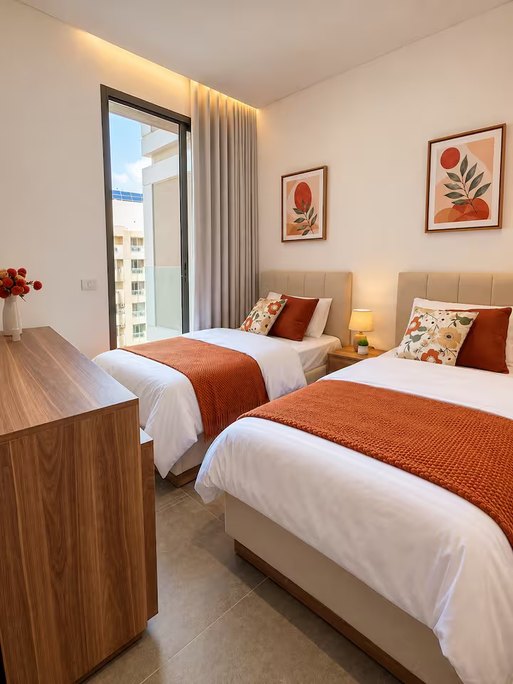 Twin bedroom